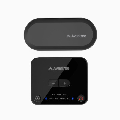 Avantree 4130 transmitter and earbuds top view
